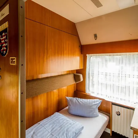 Hotel Zz_Lokschuppen Pasewalk-Erlebnisuebernachtung Im Schlafwagen Esterno foto