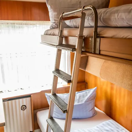 Hotel Zz_Lokschuppen Pasewalk-Erlebnisuebernachtung Im Schlafwagen Esterno foto