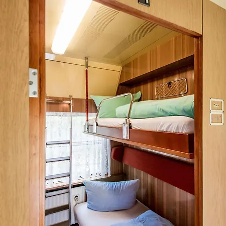 Hotel Zz_Lokschuppen Pasewalk-Erlebnisuebernachtung Im Schlafwagen Esterno foto