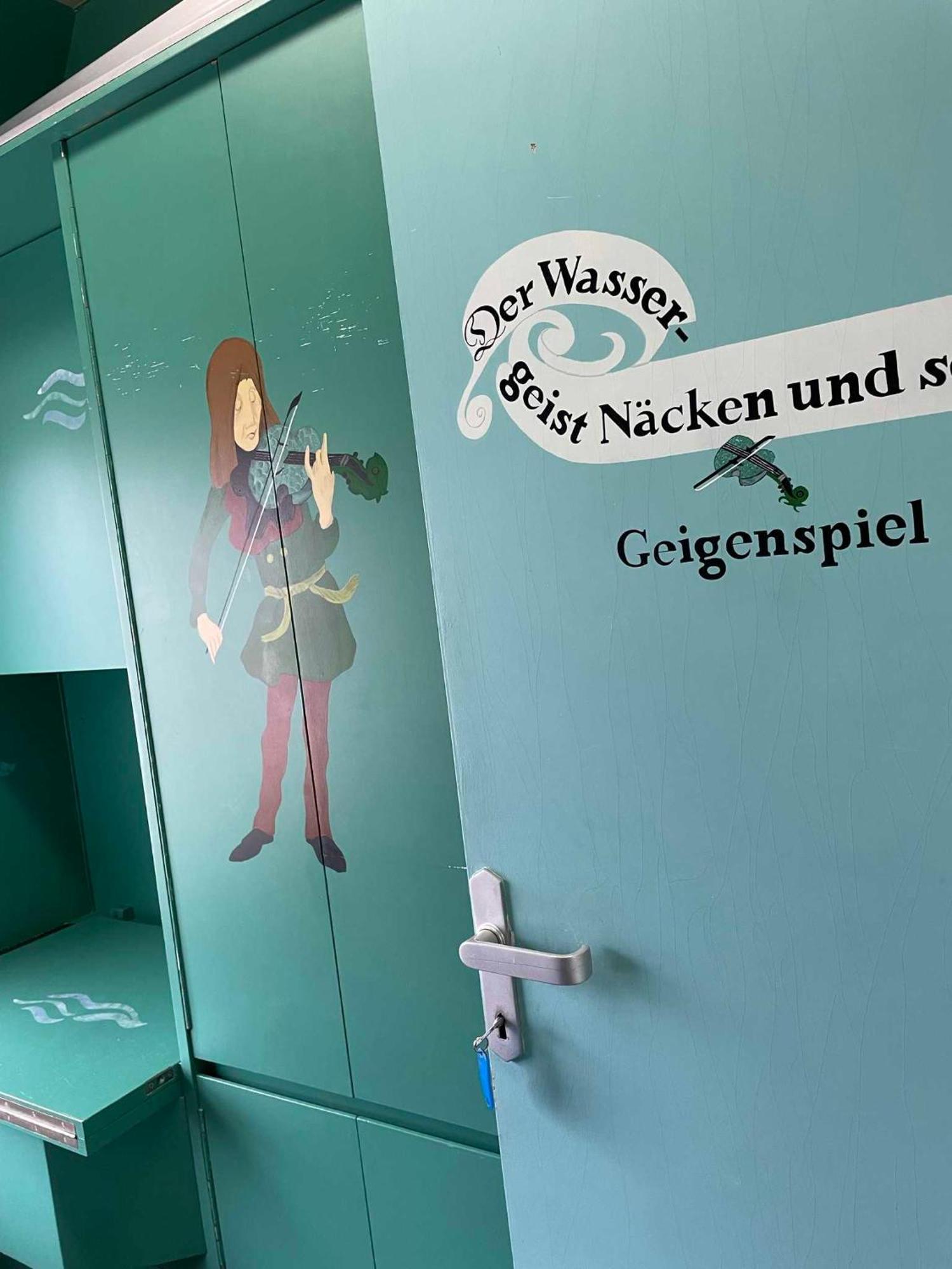Zz_lokschuppen Pasewalk-erlebnisuebernachtung Im Schlafwagen Campsite